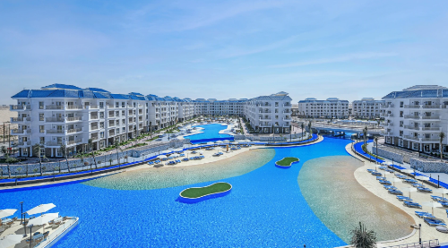 azur white ras el hekma