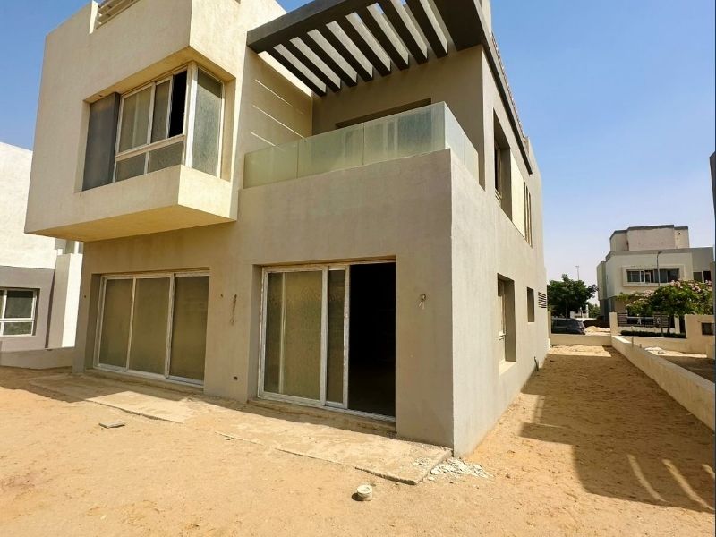 Palatial Standalone Villa for Sale in Hydepark New Cairo