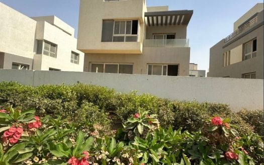 Palatial Standalone Villa for Sale in Hydepark New Cairo