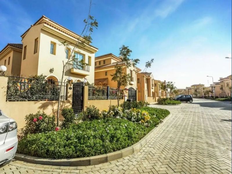 luxury standalone for sale in hydepark