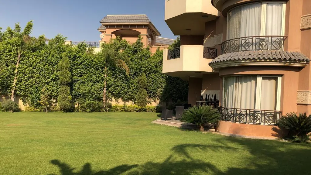 Villa with a 700 m² Garden — Dyar Mokhabarat – photo 2 of 10